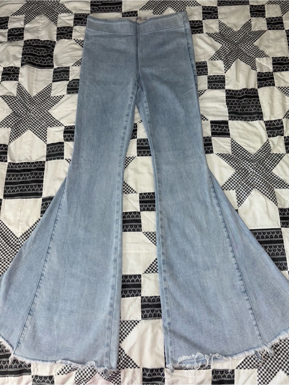Blank Paige High-Rise Elastic Waist Light Blue Super Flare Jeans Women’s L